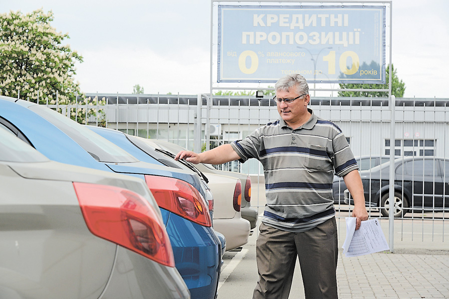 Надання позик на купівлю автівки КС — це скоріше не правило, а виняток. Фото Володимира ЗAЇКИ