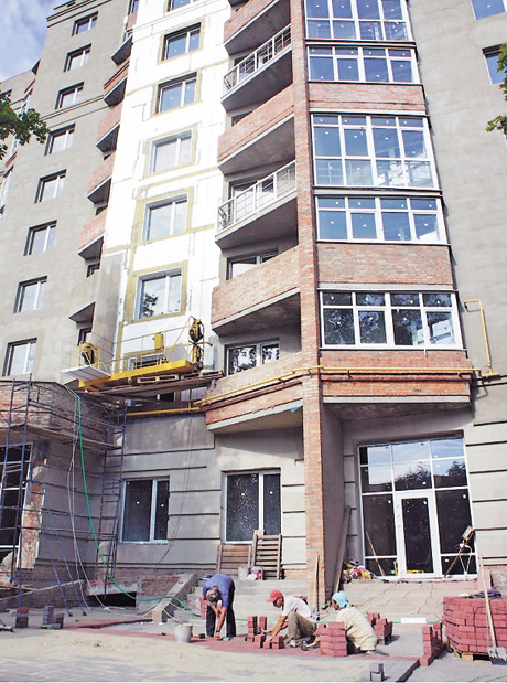 Новобудови — це один з показників розвитку економіки. Фото з сайту rada-poltava.gov.ua