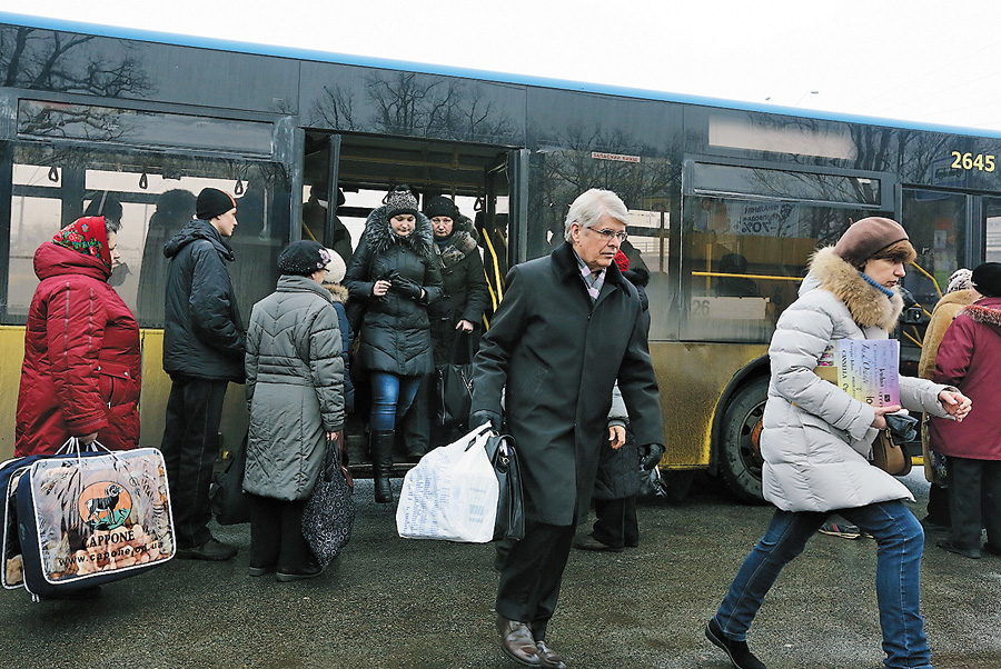 Більшість городян не задоволені подорожчанням проїзду. Фото Oлександра ЛЕПЕТУХИ