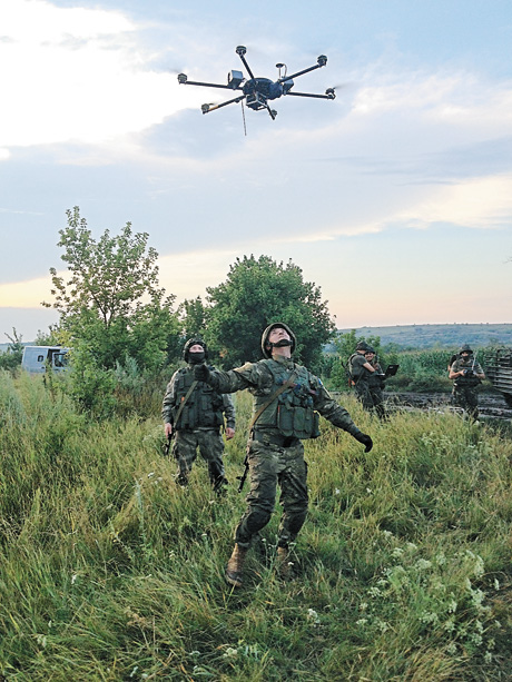 Створені у Житомирі безпілотники непоказні на перший погляд, однак уже довели свою ефективність у зоні АТО