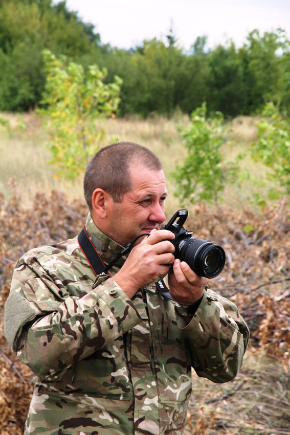 Військовий і журналіст Аркадій Радківський пройшов гарячі точки нинішньої війни і знає, що на передовій від дій кожного залежать людські життя. Фото з особистого архіву Аркадія РАДКІВСЬКОГО