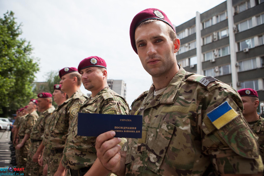 Кожен власник такого посвідчення на Харківщині, за словами посадовців, може розраховувати на підтримку. Фото з сайту ukrpress.info