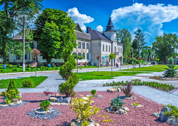 Завдяки праці Ладижин розквітає. Фото з сайту decentralization.gov.ua