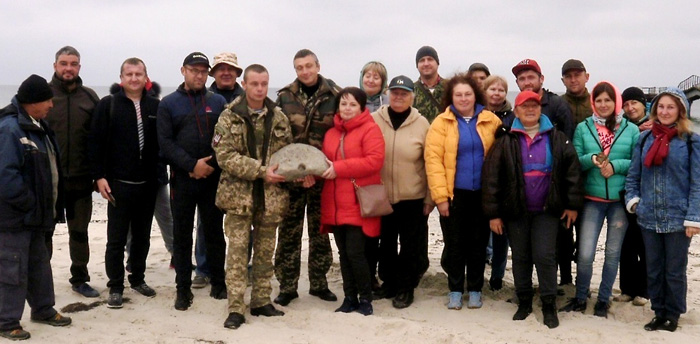 На Кінбурнській косі зустрілися ті, хто вболіває за Чорне море. Фото надав автор