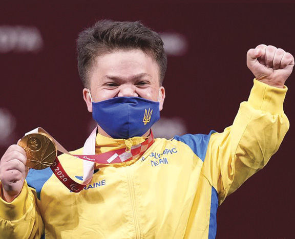 Мар’яна Шевчук стала чемпіонкою Паралімпійських ігор у змаганнях з пауерліфтингу у ваговій категорії до 55 кг. Фото з сайту dw.com