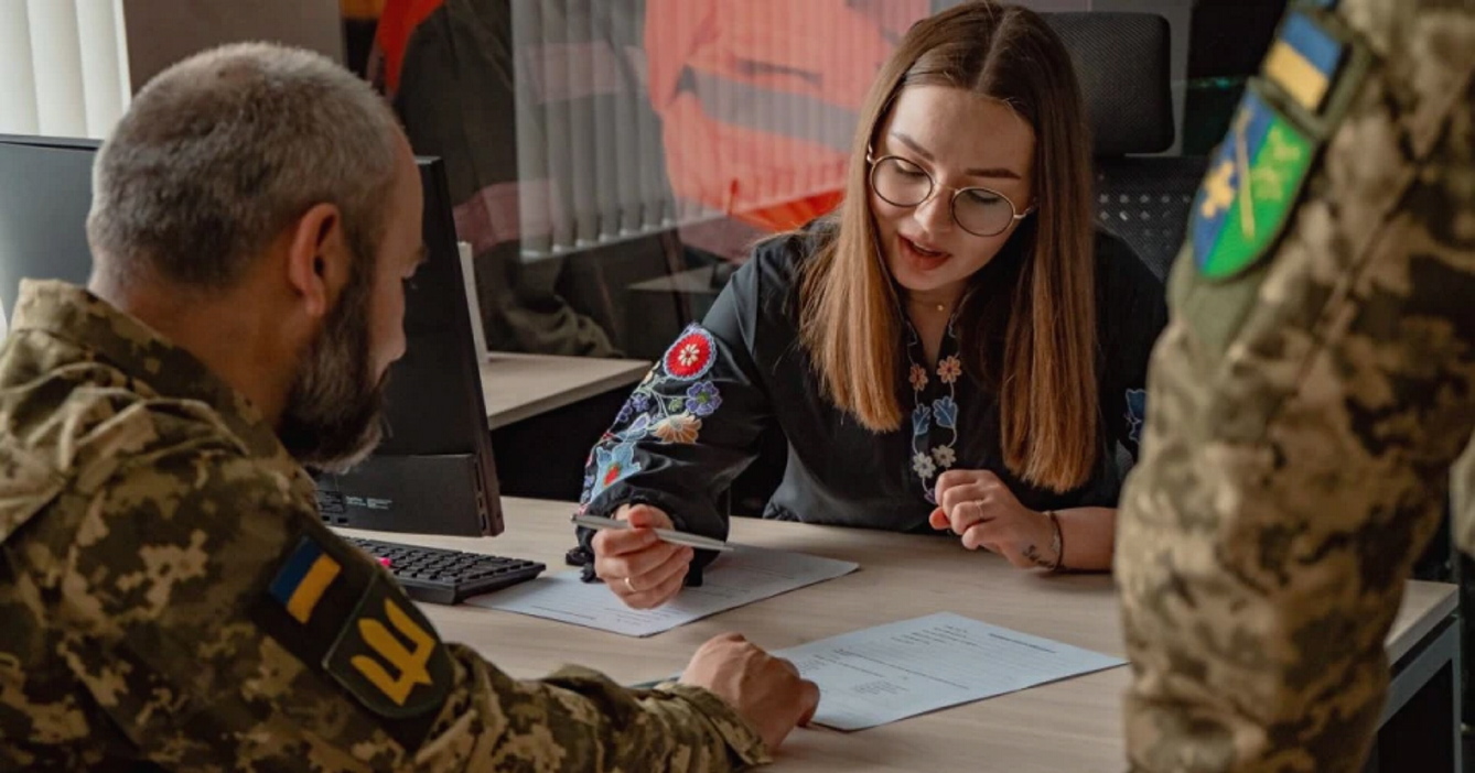 На Донеччині вже функціонують сім «єдиних ветеранських вікон» при ЦНАП. Фото з сайту espreso.tv