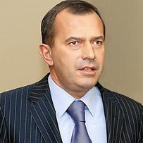 "Україні слід займатися відновленням виробничого потенціалу"    