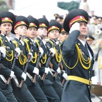 Чи не  зменшиться пенсія військового, якщо він залишиться на службі?