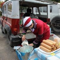 Чому дехто вважає трудівників селюками?