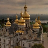 Проект «Ламання Церкви» через коліно: час збирати каміння