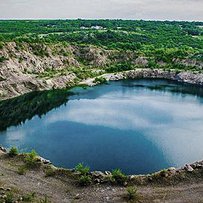 Лазурне озеро: секрети оманливої краси