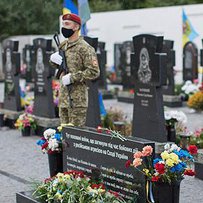 Поки ми живемо, то пам’ятаємо героїв сучасності