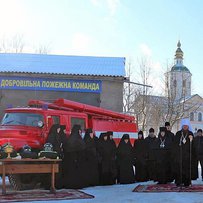 Не тільки молитвами