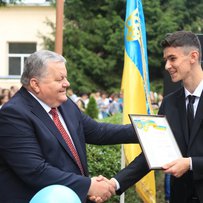 Директор відокремленого підрозділу НУБіП України «Мукачівський аграрний коледж» Юрій Садварі: «У всі часи в основі добробуту нації був хліб, а ті, хто його вирощував, завжди були найпотрібніші»