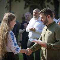 Її наближали і зміцнюють покоління українців