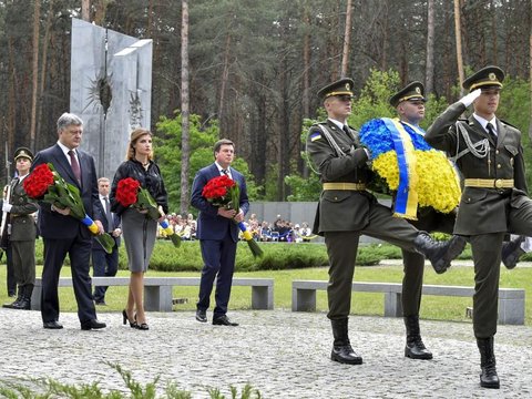 Участь Президента у заходах до Дня пам’яті жертв політичних репресій